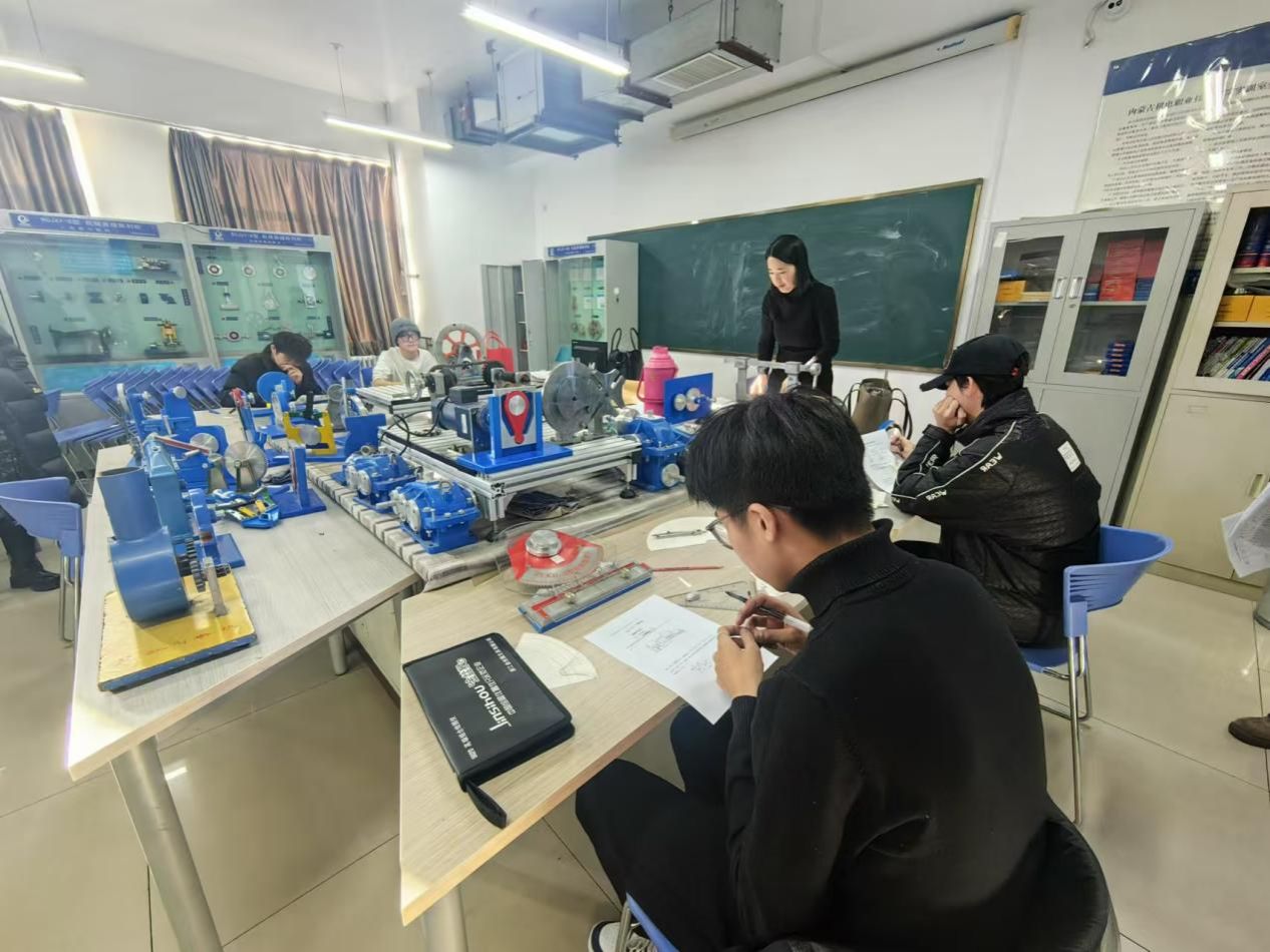 77db13fc270e79d0f9cb4754510b742