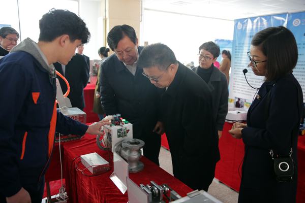 我院举行首届创新大赛作品展启动仪式