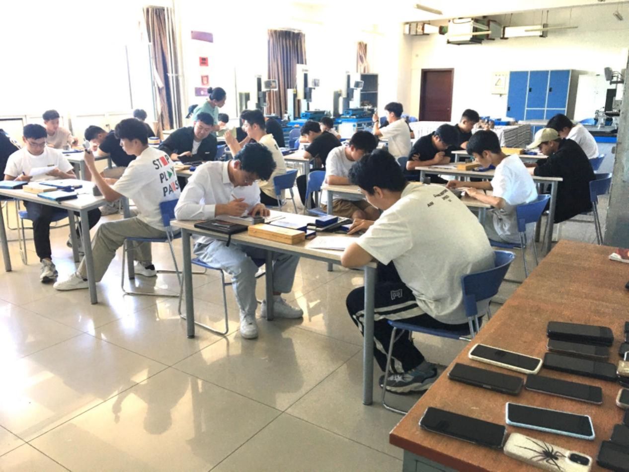 7c4e054d26613c4b705a59477424533